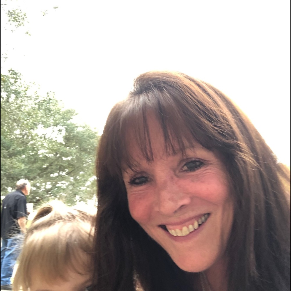 Meet your Posher, Holly